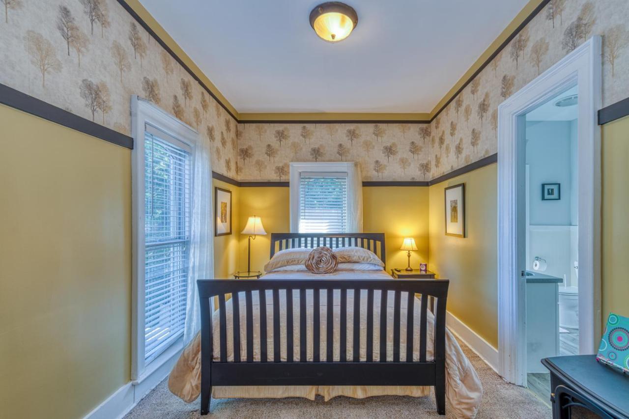 شاوث هيفن Monroe Manor Inn المظهر الخارجي الصورة