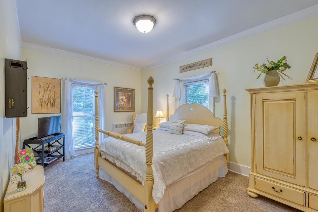 شاوث هيفن Monroe Manor Inn المظهر الخارجي الصورة