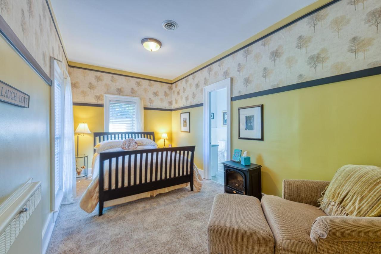 شاوث هيفن Monroe Manor Inn المظهر الخارجي الصورة