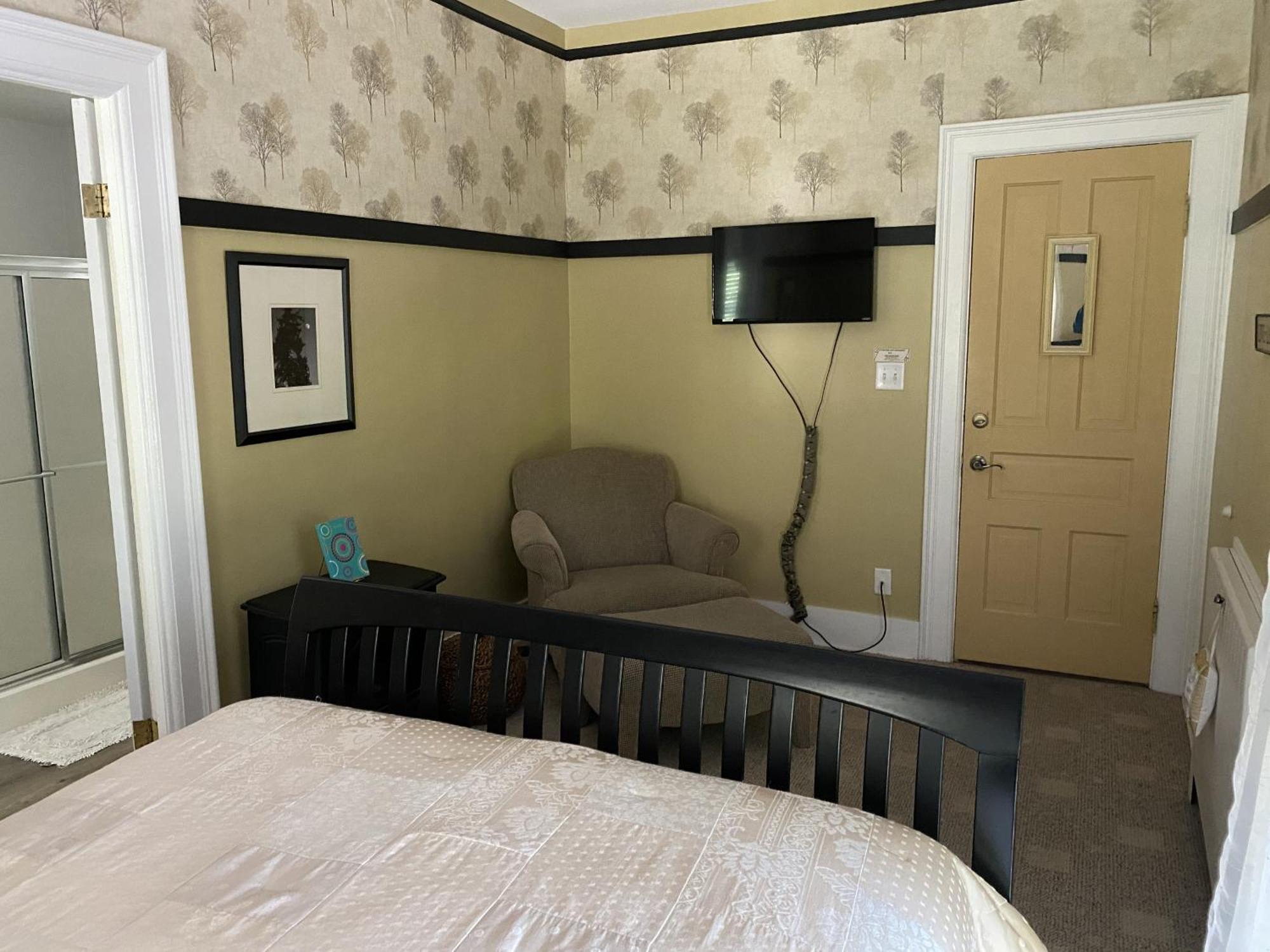 شاوث هيفن Monroe Manor Inn الغرفة الصورة